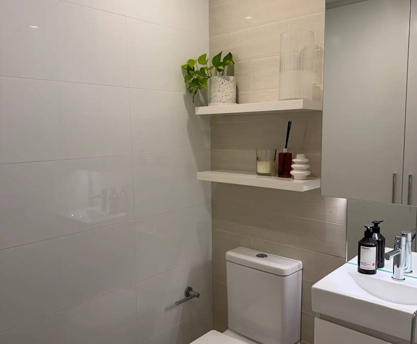 Furnished room with own bathroom