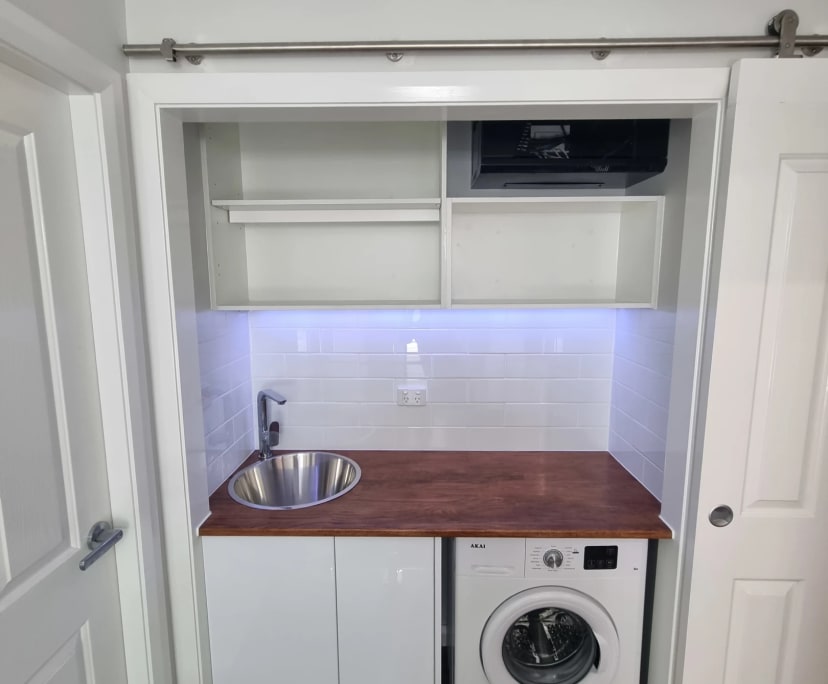 $350, Share-house, 3 bathrooms, New Lambton Heights NSW 2305