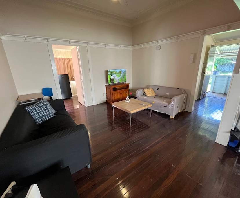 $330, Share-house, 3 bathrooms, Woolloongabba QLD 4102