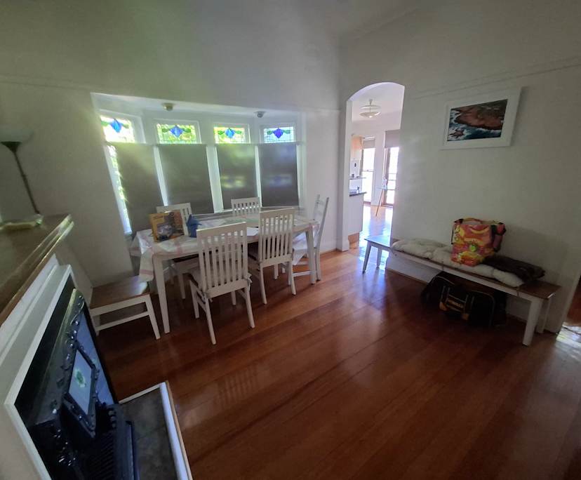$350, Whole-property, 2 bathrooms, Vermont VIC 3133