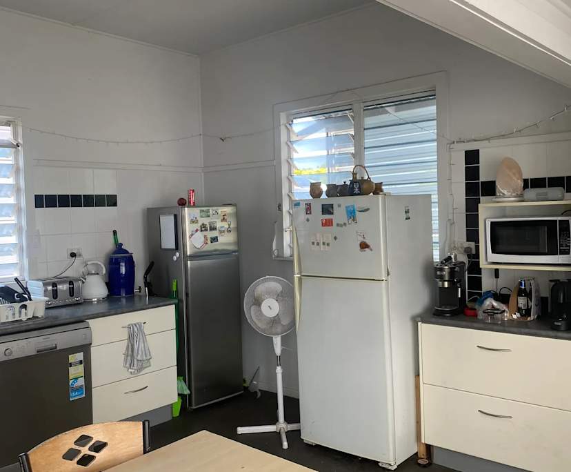 $220, Share-house, 4 bathrooms, West End QLD 4101