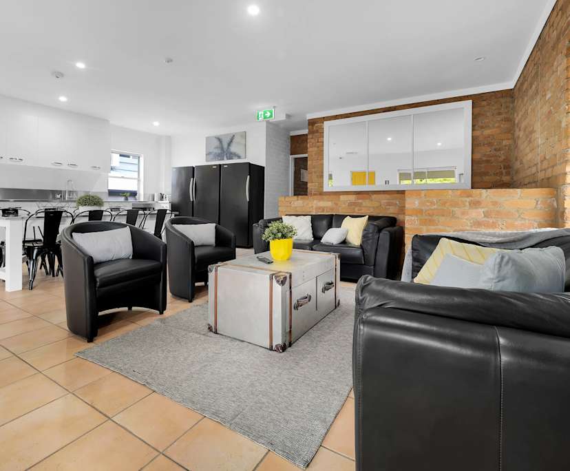 $290, Share-house, 6 bathrooms, Saint Lucia QLD 4067