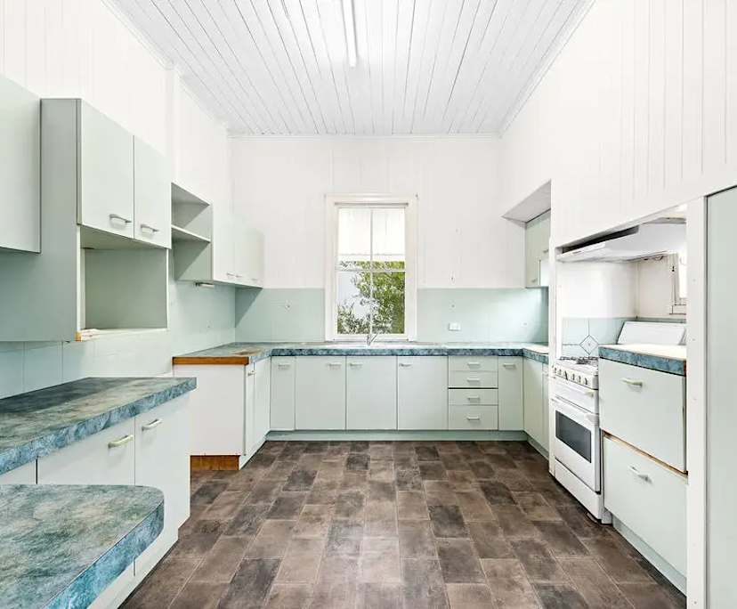 Unfurnished room in a share house
