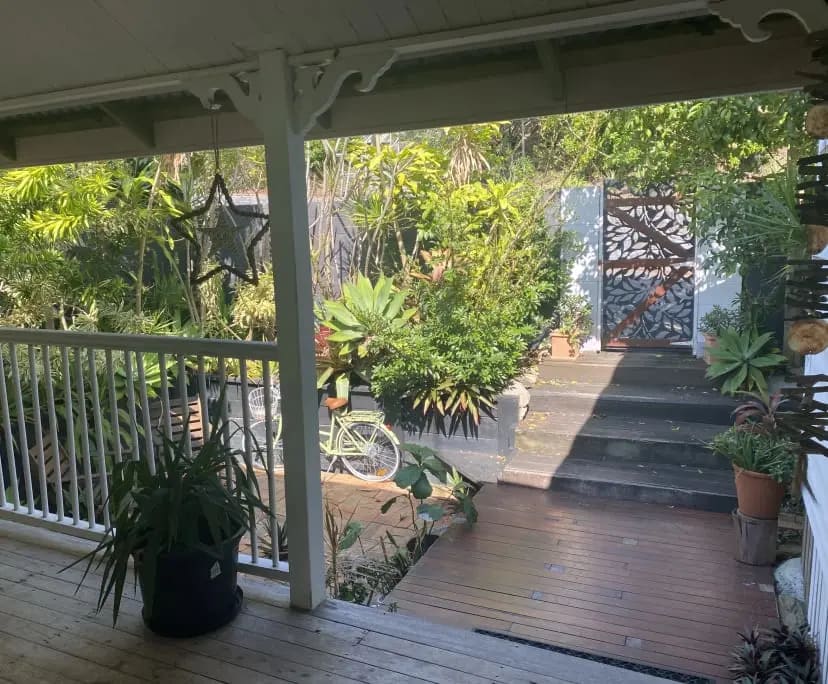 Room for Rent in Red Hill, Brisbane 270, Furnishe...