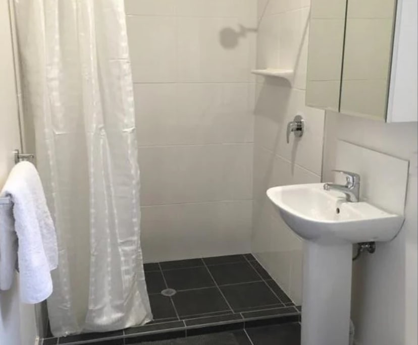 $300, Student-accommodation, 1 bathroom, Saint Lucia QLD 4067