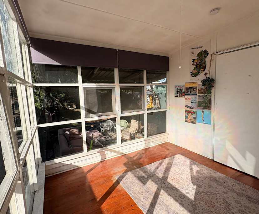 Unfurnished room in a share house