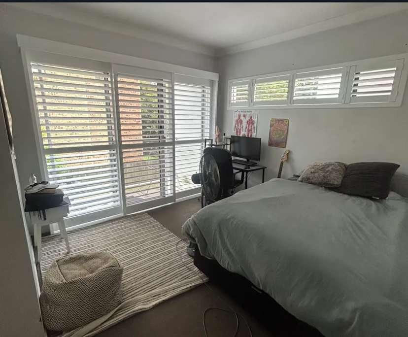 $280, Flatshare, 2 bathrooms, Taringa QLD 4068