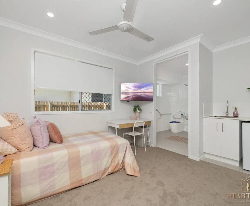 $300, Studio, 1 bathroom, Oonoonba QLD 4811