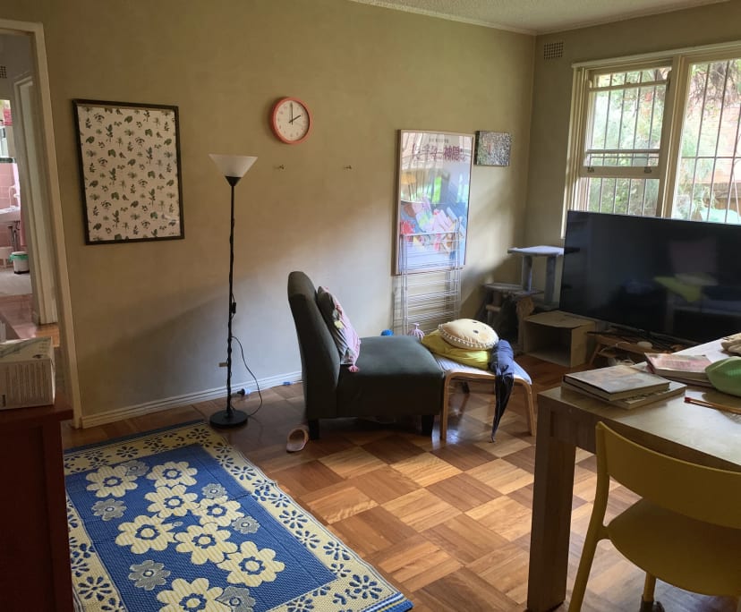 Unfurnished room in a flatshare