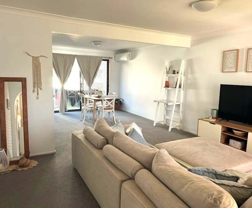 Furnished room with own bathroom