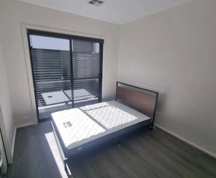 Furnished room with ensuite in a share house