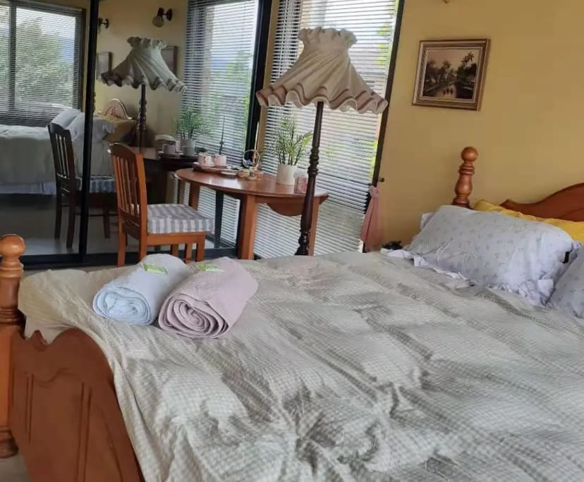 Furnished room with own bathroom
