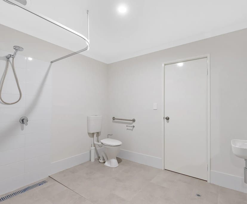 $320, Share-house, 6 bathrooms, Madora Bay WA 6210