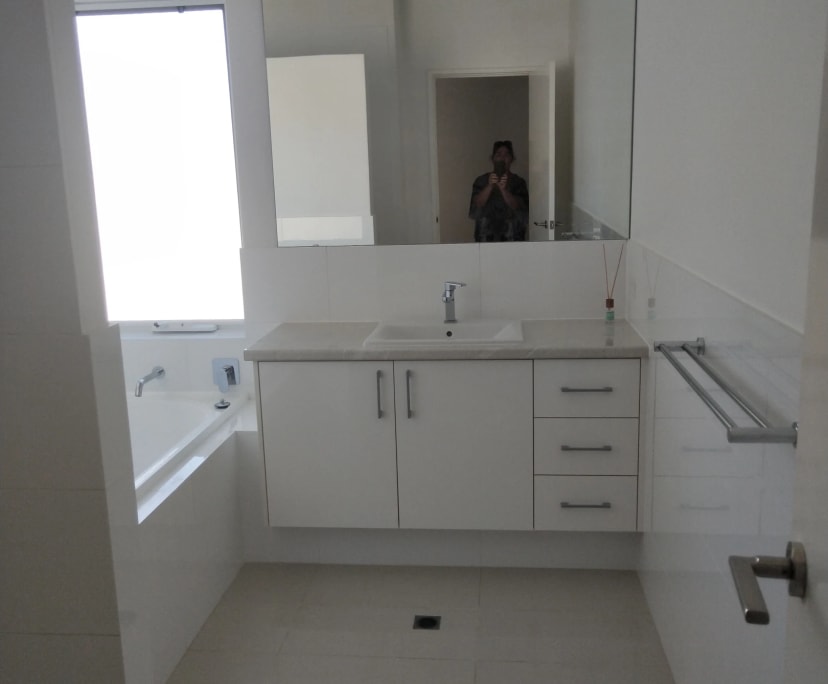 $325, Share-house, 4 bathrooms, Carlisle WA 6101