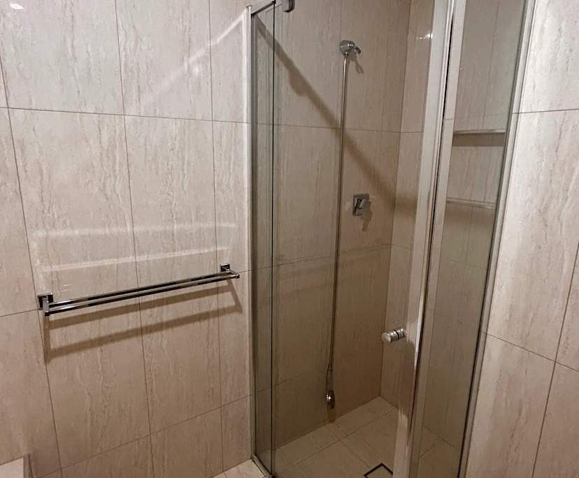 Furnished room with own bathroom