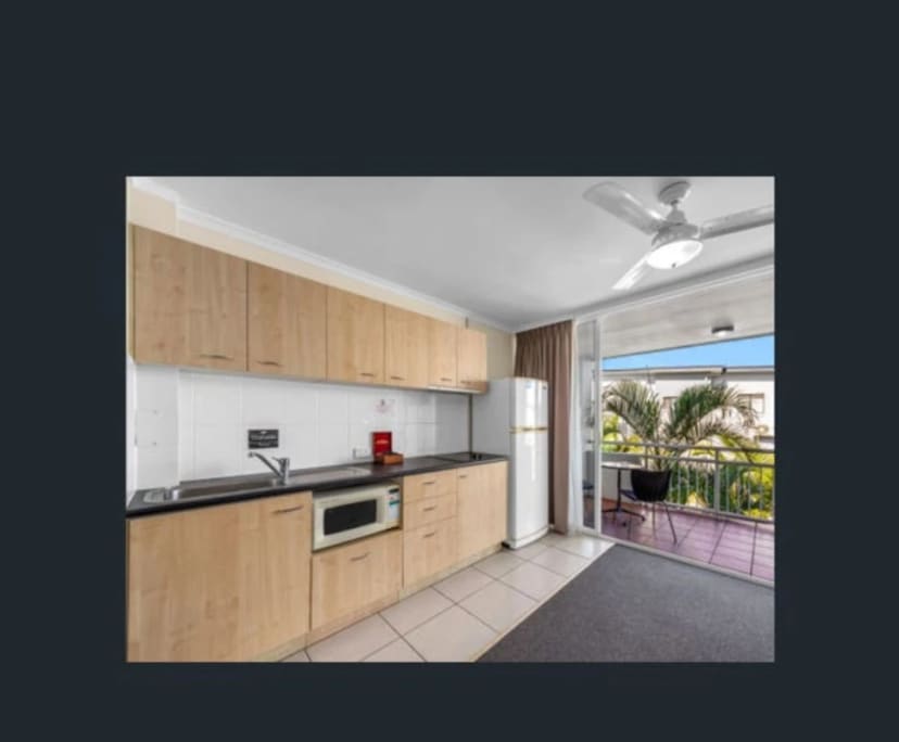 $360, Studio, 1 bathroom, Kangaroo Point QLD 4169