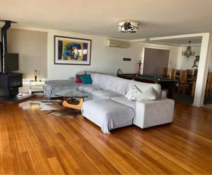 Room in a share house