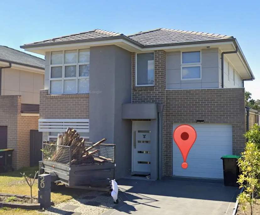 Furnished room in a share house