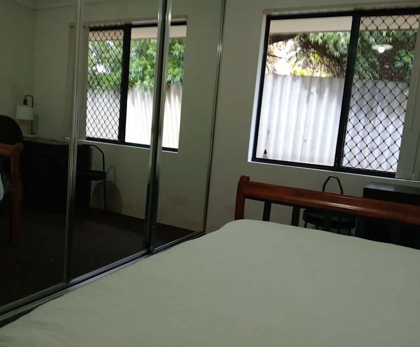 $300, Share-house, 6 bathrooms, Saint James WA 6102