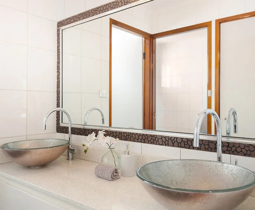 $210, Student-accommodation, 5 bathrooms, Carlton NSW 2218