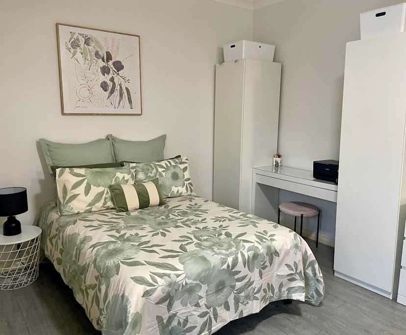 Furnished room studio flat for rent