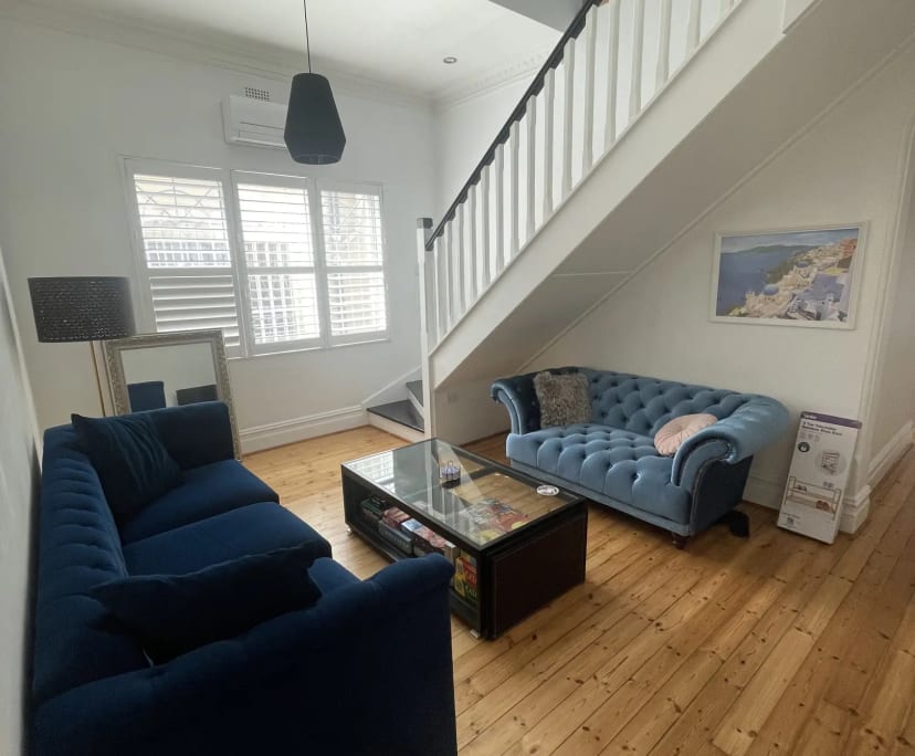 Room in a share house