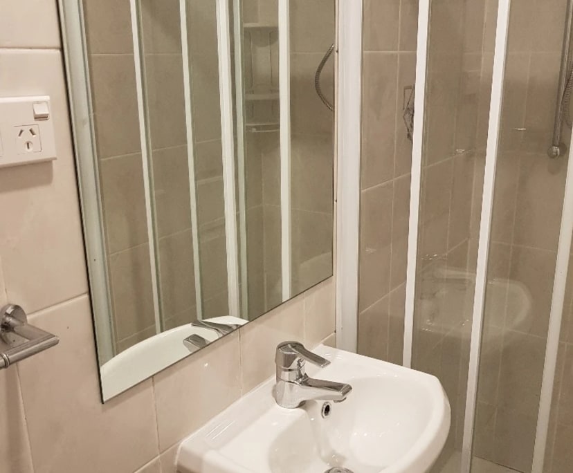 $670, Studio, 1 bathroom, Glebe NSW 2037