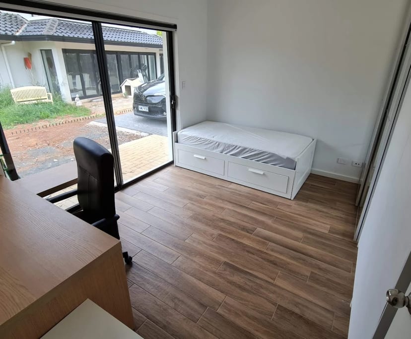 Room for Rent in Turner, Canberra 260, Furnished,...
