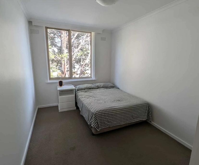 Furnished room in a flatshare