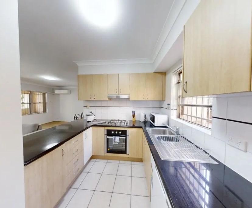 $285, Flatshare, 3 bathrooms, Chippendale NSW 2008