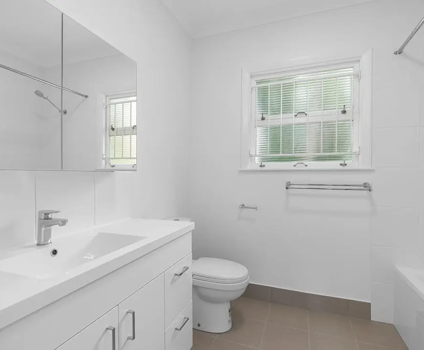 Unfurnished room in a share house