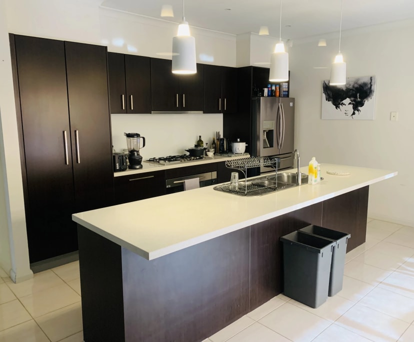 $200, Share-house, 4 bathrooms, Caroline Springs VIC 3023