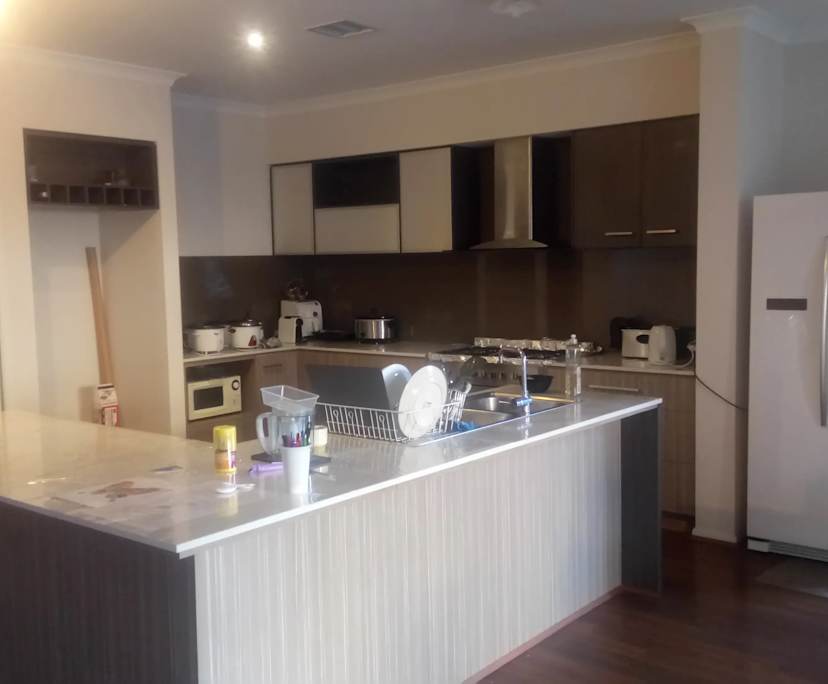 $210, Share-house, 4 bathrooms, Caroline Springs VIC 3023
