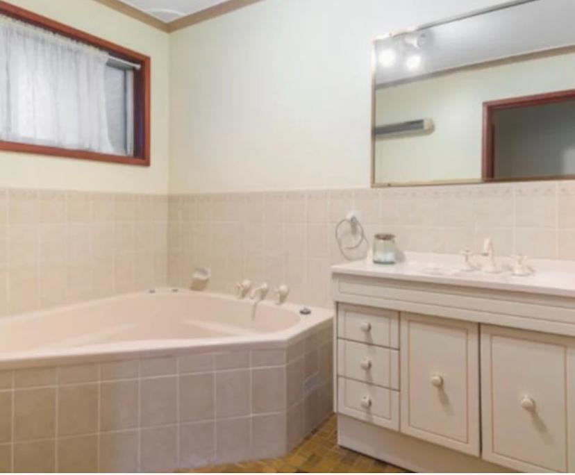 $275, Share-house, 5 bathrooms, Mount Pleasant NSW 2519