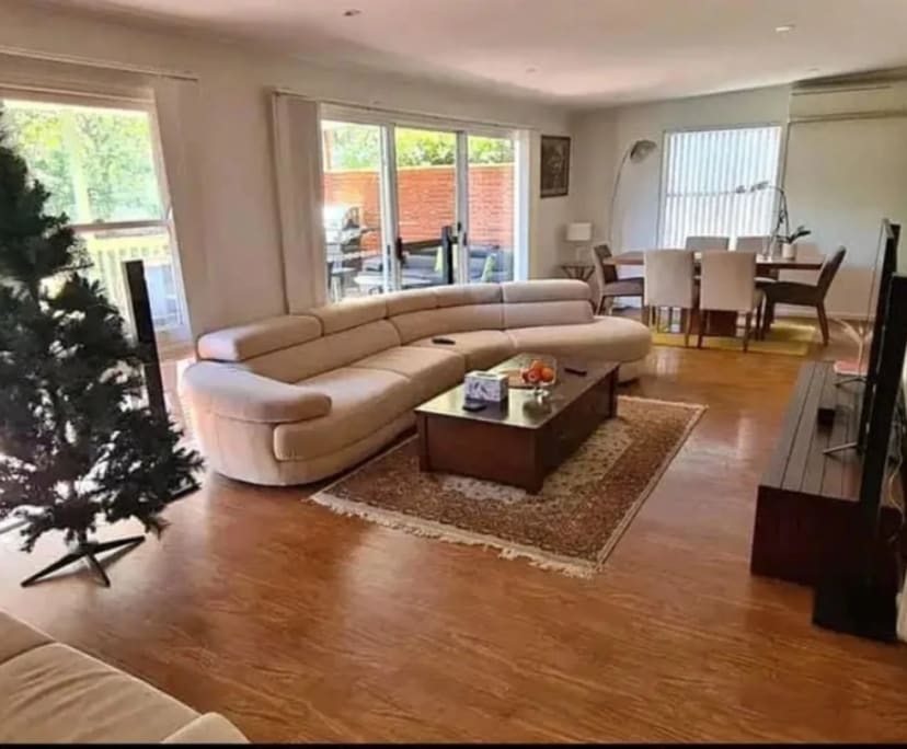 Room in a share house