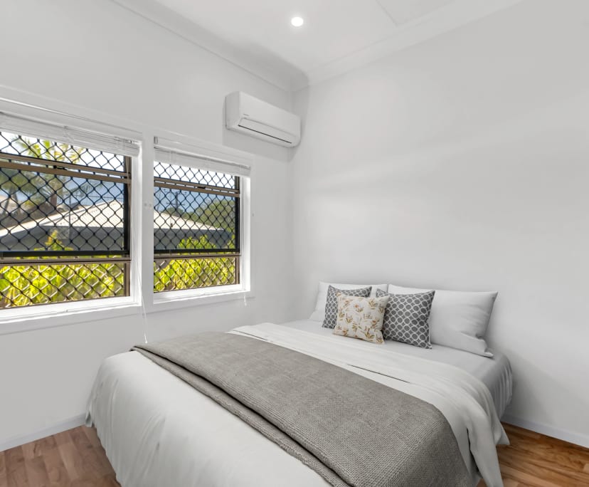 $300-325, Share-house, 2 rooms, Westcourt QLD 4870, Westcourt QLD 4870