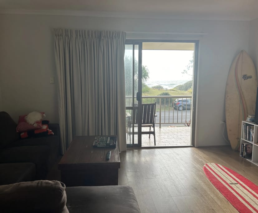Furnished room with ensuite in a flatshare