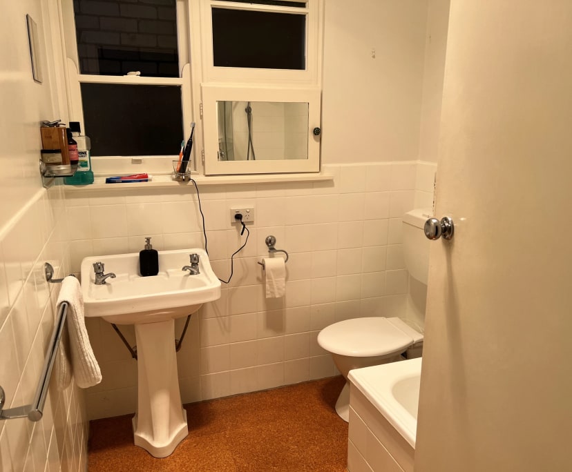$205, Share-house, 2 bathrooms, Elsternwick VIC 3185