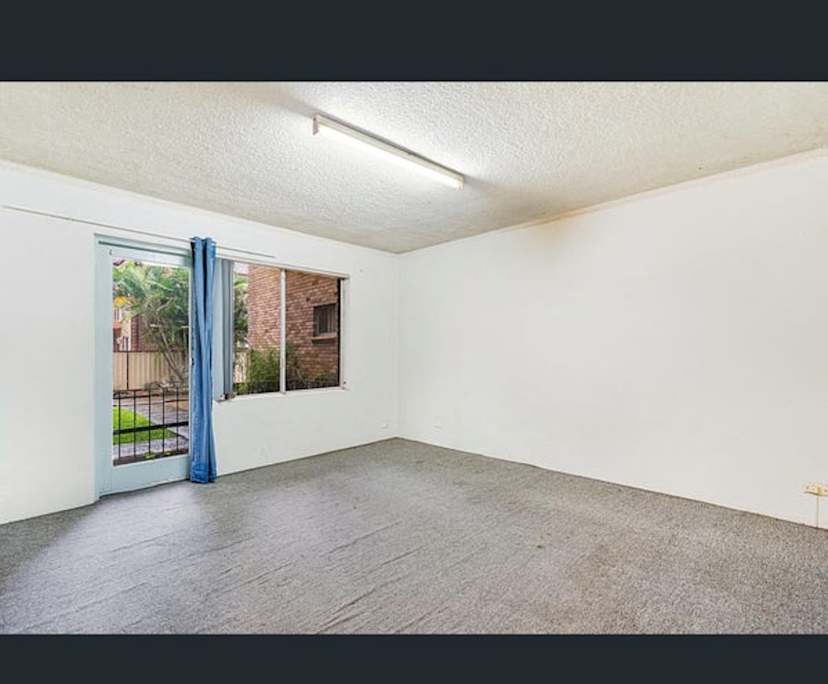 $225, Student-accommodation, 2 bathrooms, Carramar NSW 2163