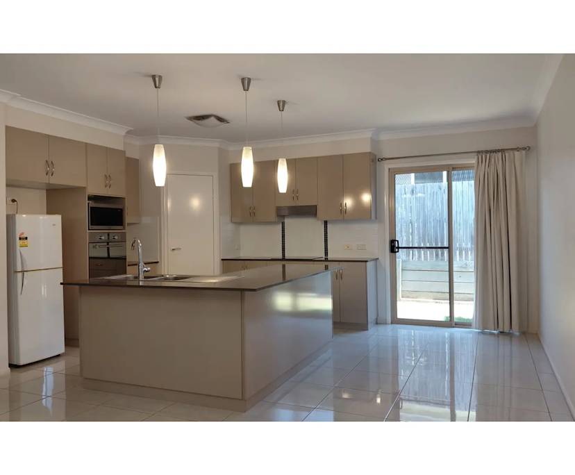 $250-260, Share-house, 3 rooms, Middle Ridge QLD 4350, Middle Ridge QLD 4350