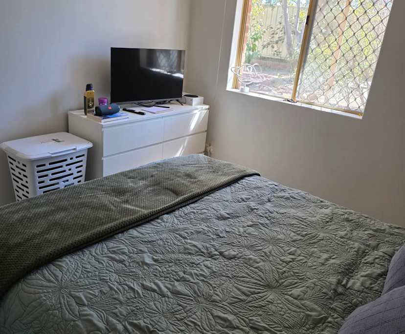 Unfurnished room in a share house