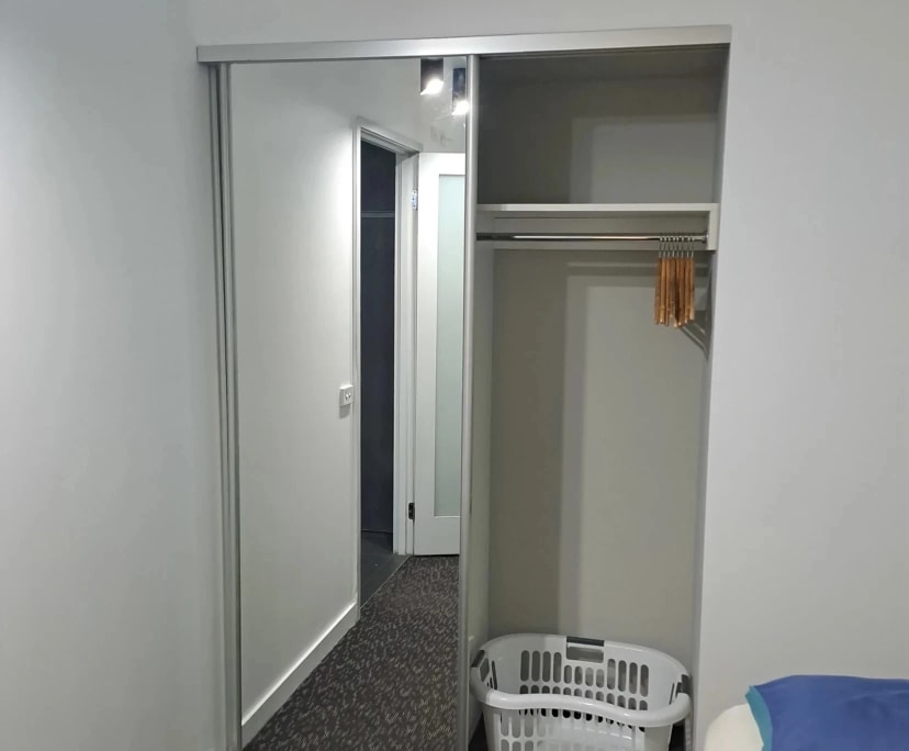 $400, Flatshare, 2 bathrooms, Docklands VIC 3008