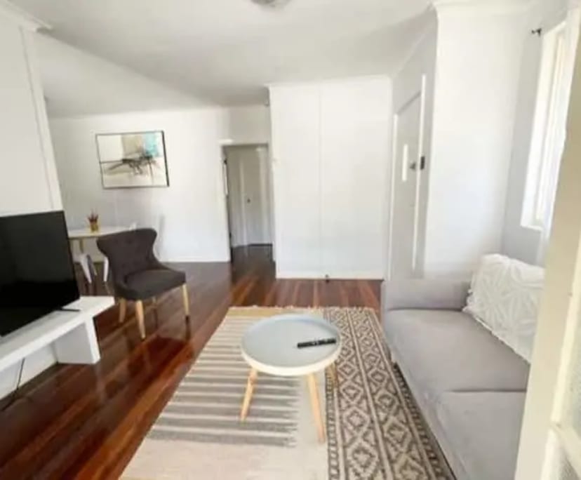 Whole property with 2 rooms for rent