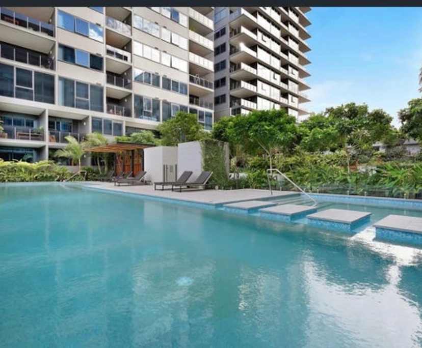 $430, Flatshare, 2 bathrooms, Newstead QLD 4006