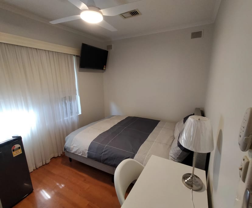 Furnished room in a share house