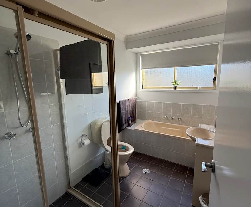 $350, Share-house, 2 bathrooms, Kingswood NSW 2747