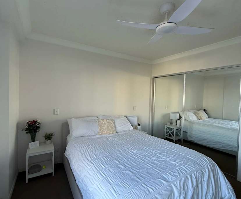 Unfurnished room in a flatshare
