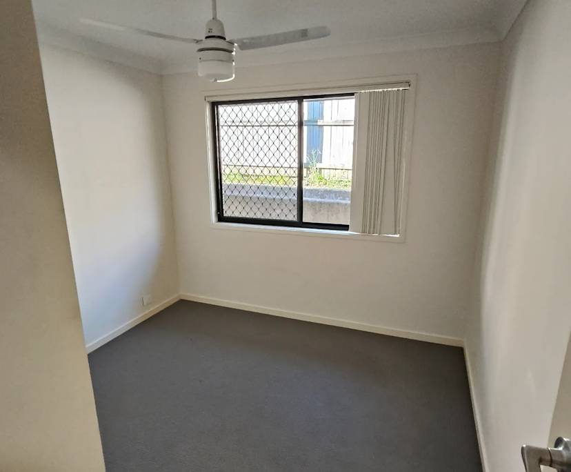 Unfurnished room with own bathroom