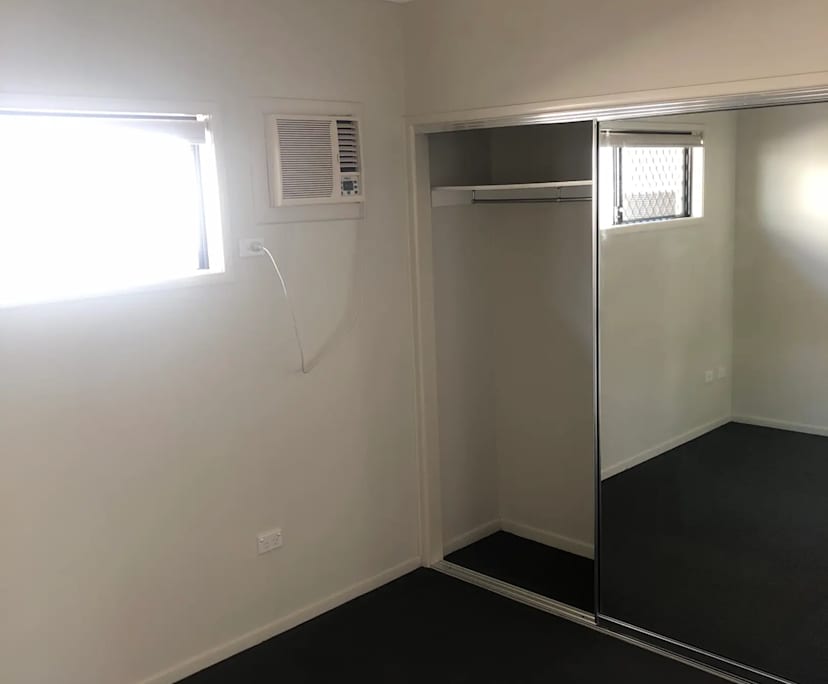 $300, Share-house, 4 bathrooms, Kirwan QLD 4817