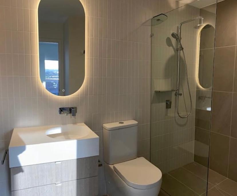 $500, Flatshare, 2 bathrooms, Surfers Paradise QLD 4217